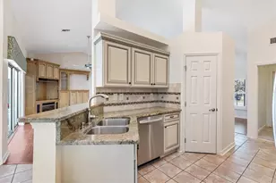 5312 Greens Dr, Lady Lake, FL 32159 - Photo 19