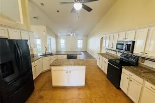 13797 SW 109th Ln, Dunnellon, FL 34432 - Photo 5