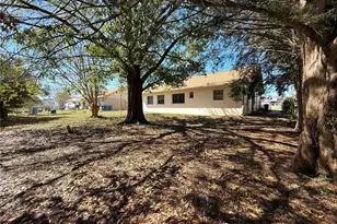 13718 SW 40th Cir, Ocala, FL 34473 - Photo 33