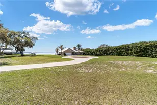 12830 SE 144th Ave, Ocklawaha, FL 32179 - Photo 9