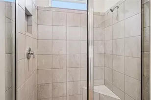 8189 Ives Pl, Wildwood, FL 34785 - Photo 11