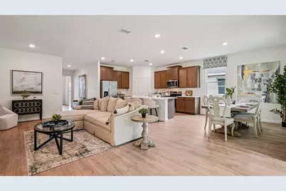 8189 Ives Place, Wildwood, FL 34785 - Photo 7