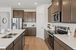 11823 Memorial Dr, Brooksville, FL 34613 - Photo 7