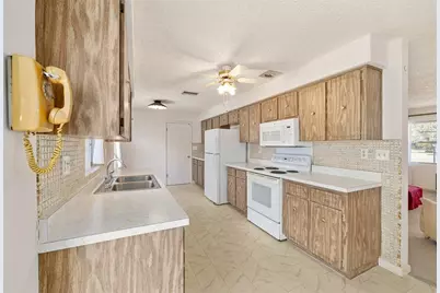 216 S Barbour Street, Beverly Hills, FL 34465 - Photo 15