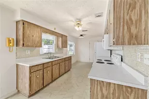 216 S Barbour St, Beverly Hills, FL 34465 - Photo 17