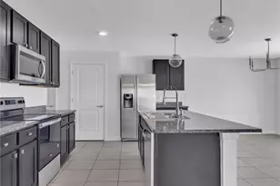 602 Olive Conch St, Ruskin, FL 33570 - Photo 9