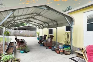 655 SE 162nd Terrace, Silver Springs, FL 34488 - Photo 7