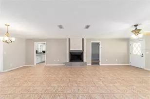 1512 NE 10th St, Ocala, FL 34470 - Photo 9