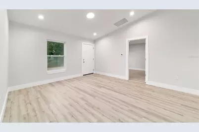 24277 NW Geranium Avenue, Dunnellon, FL 34431 - Photo 11