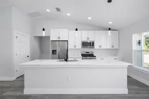 13530 SW 107th Pl, Summerfield, FL 34491 - Photo 7