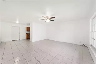 2216 NE 38th St, Ocala, FL 34479 - Photo 9