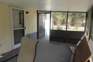 18640 SE 22nd Ln, Silver Springs, FL 34488 - Photo 9