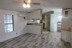 18640 SE 22nd Ln, Silver Springs, FL 34488 - Photo 11