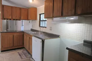 18640 SE 22nd Ln, Silver Springs, FL 34488 - Photo 13