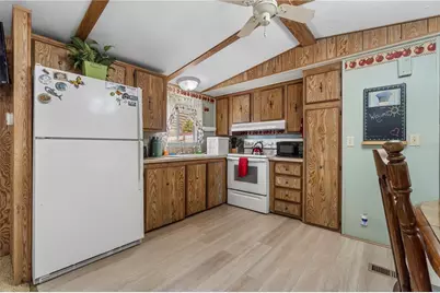 942 Cr 461, Lake Panasoffkee, FL 33538 - Photo 9