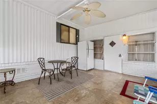 942 Cr 461, Lake Panasoffkee, FL 33538 - Photo 31