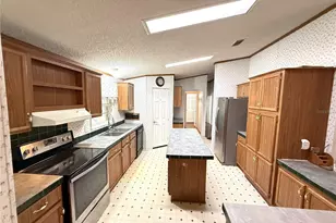 2951 SE 134 Terrace, Morriston, FL 32668 - Photo 5