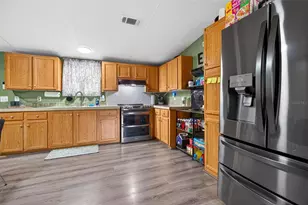 16820 SE 165th Ave, Weirsdale, FL 32195 - Photo 9