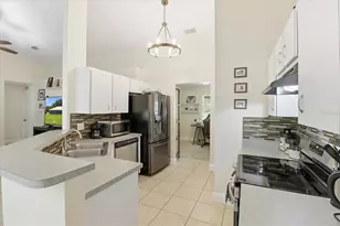 1040 SE 162nd Pl, Summerfield, FL 34491 - Photo 9