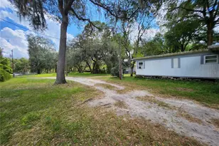 16930 SE 1st Ln, Silver Springs, FL 34488 - Photo 7