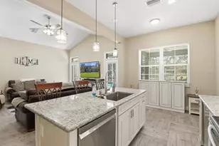16146 Magnolia Warbler Rd, Weeki Wachee, FL 34614 - Photo 15
