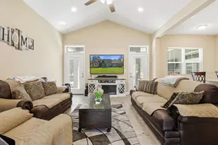 16146 Magnolia Warbler Rd, Weeki Wachee, FL 34614 - Photo 9