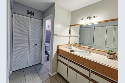 20 Lake Forest Court, Palm Coast, FL 32137 - Photo 11