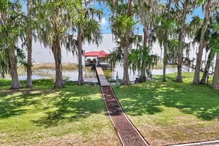 405 Lake Shore Dr, Leesburg, FL 34748 - Photo 3