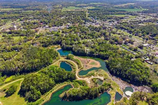 1041 NE 6th Blvd, Williston, FL 32696 - Photo 1