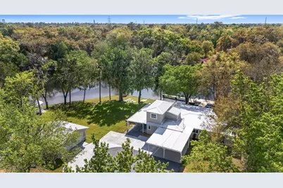 34 Garden Mall Court, Inglis, FL 34449 - Photo 1
