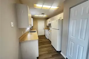 9 Cedar Cir, Ocala, FL 34472 - Photo 3