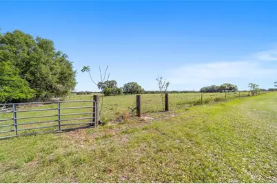 19355 SW 25th Place, Dunnellon, FL 34431 - Photo 15