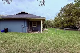 215 NW 8th St, Williston, FL 32696 - Photo 7