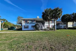 8142 Fairways Cir, Ocala, FL 34472 - Photo 1