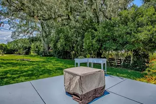 17037 SE 76th Creekside Cir, The Villages, FL 32162 - Photo 33