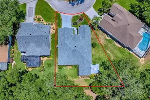 17037 SE 76th Creekside Cir, The Villages, FL 32162 - Photo 43