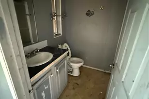 5756 NE 165th Terrace Rd, Silver Springs, FL 34488 - Photo 7