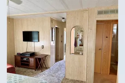 6571 NE 1st Place, Ocala, FL 34470 - Photo 3