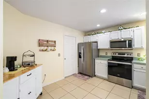 1104 San Bernardo Rd, The Villages, FL 32162 - Photo 9