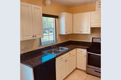 925 N Rembrandt Way #104, Inverness, FL 34453 - Photo 7