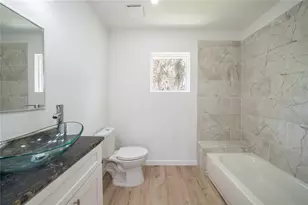 318 SE 6th St, Williston, FL 32696 - Photo 13