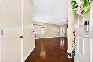 2081 N Brentwood Cir, Lecanto, FL 34461 - Photo 5