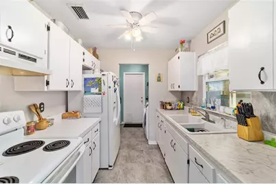 10242 N Deltona Boulevard, Citrus Springs, FL 34434 - Photo 11