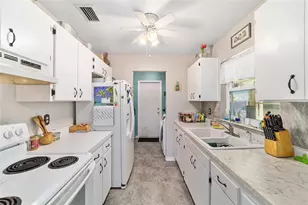 10242 N Deltona Blvd, Citrus Springs, FL 34434 - Photo 11