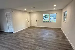 2209 SW 6th St, Ocala, FL 34471 - Photo 3