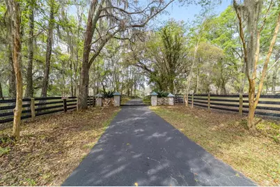 16638 N Highway 329, Reddick, FL 32686 - Photo 19