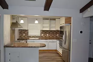 9655 SW 200th Ct, Dunnellon, FL 34431 - Photo 13