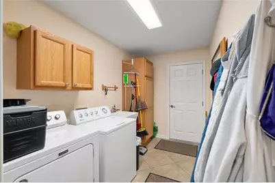 871 Castleberry Circle, The Villages, FL 32162 - Photo 27