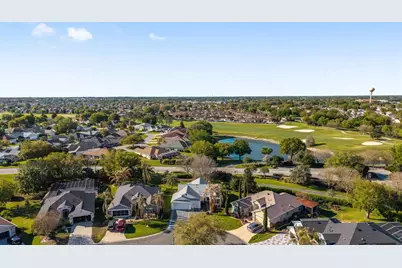 871 Castleberry Circle, The Villages, FL 32162 - Photo 33