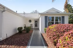 871 Castleberry Cir, The Villages, FL 32162 - Photo 3